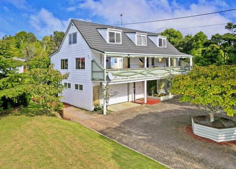 19 Tauhinu Road, Greenhithe, Auckland
