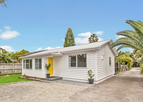 1/13 Oregon Avenue, Avondale, Auckland