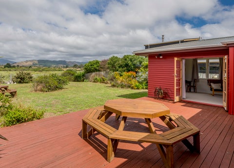 46 Rutherford Drive, Waikanae Beach, Waikanae