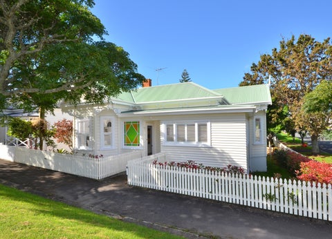 37 Mozeley Avenue, Devonport, Auckland