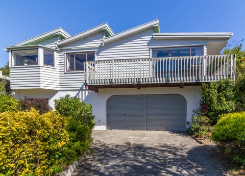 5 Pony Grove, Churton Park, Wellington