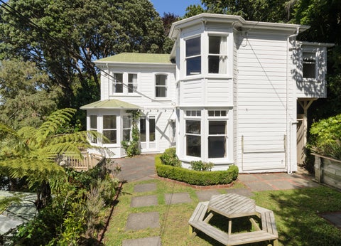 37 Newman Terrace, Thorndon, Wellington