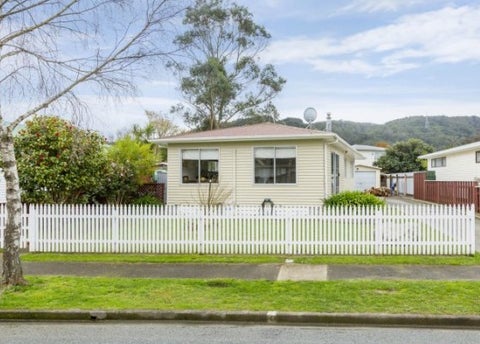 49 Bonnie Glen Crescent, Ebdentown, Upper Hutt