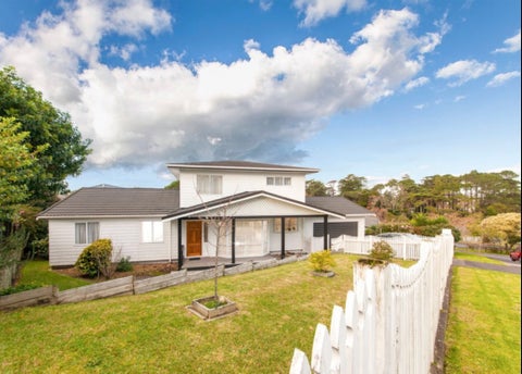 2/2 Lesa Annis Place, Henderson, Auckland