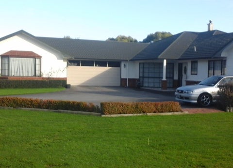 335 Tutaki Road, Kelvin Grove, Palmerston North