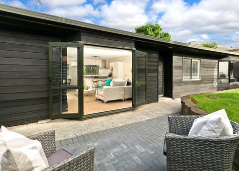 2/0 Paihia Road, Onehunga, Auckland