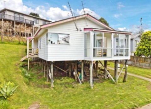 11A Kitewao Street, Northcote, Auckland
