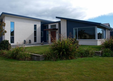 2 Haswell Place, Huntington, Hamilton