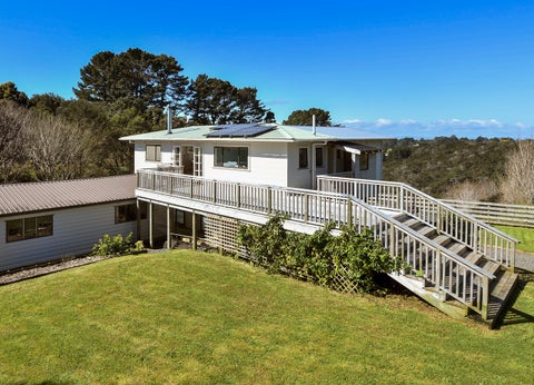 96 Christian Road, Swanson, Auckland
