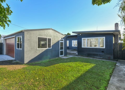 11 Keeling Road, Henderson, Auckland