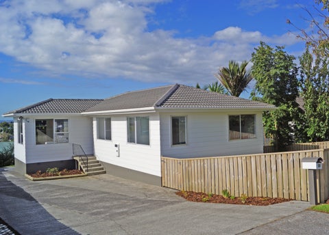 23 Cherry Tree Place, Massey, Auckland