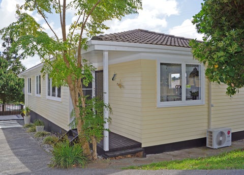 14 Arlette Place, Massey, Auckland