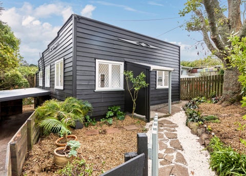 1/723 Swanson Road, Swanson, Auckland