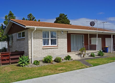 1/36A LINCOLN RD, Henderson, Auckland