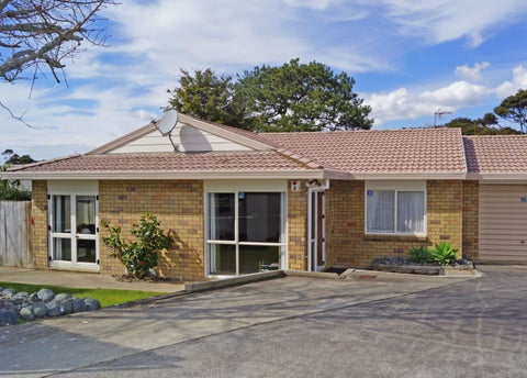 20 Jacinta Grove, Swanson, Auckland