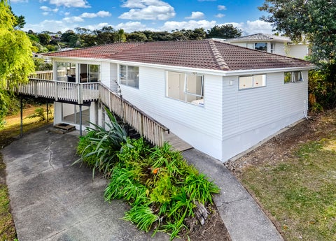 21 Cheval Drive, Totara Vale, Auckland