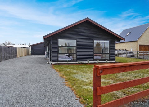 48 Irishman Drive, Twizel