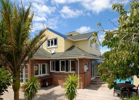 8 Wakanui Street, Birkenhead, Auckland
