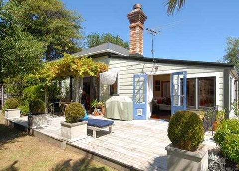 7 Brassey Road, Birkenhead, Auckland