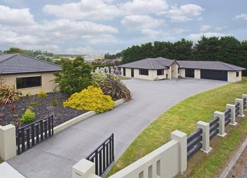 8 Frank Knight Place, Waiuku, Waiuku
