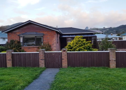 58 Beauchamp Street, Tawa, Wellington