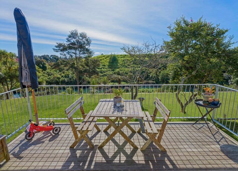 32 Kanuka Street, Point Chevalier, Auckland