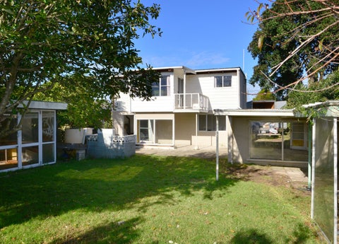 20 Doment Crescent, Orewa, Orewa
