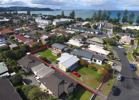 17 Pine Road, Orewa, Orewa