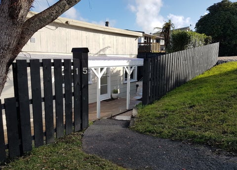 15 Donovan Avenue, Massey, Auckland