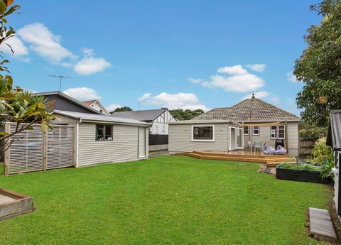 2 Haverstock Road, Sandringham, Auckland