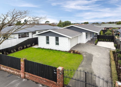 21 Queenspark Drive, Parklands, Christchurch