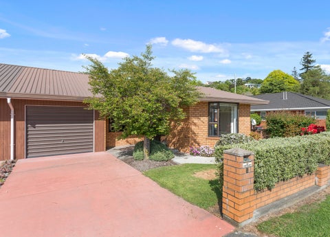 1/1 Torvill and Dean Lane, Cashmere, Christchurch
