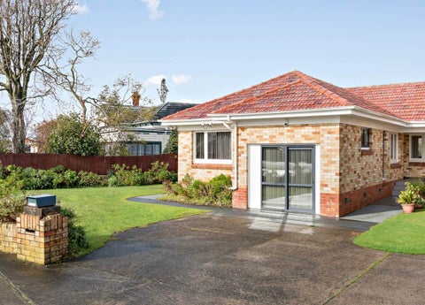 2/1 Glen Avenue, Papatoetoe, Auckland