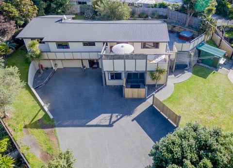 16 Karaka Grove, Raumati Beach, Paraparaumu