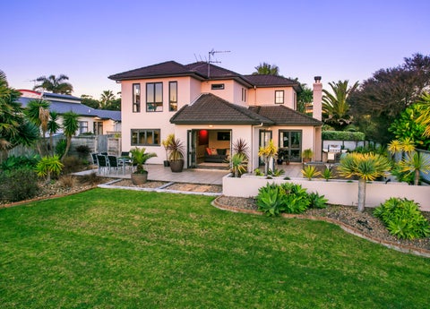 62 Admirals Court Drive, Greenhithe, Auckland