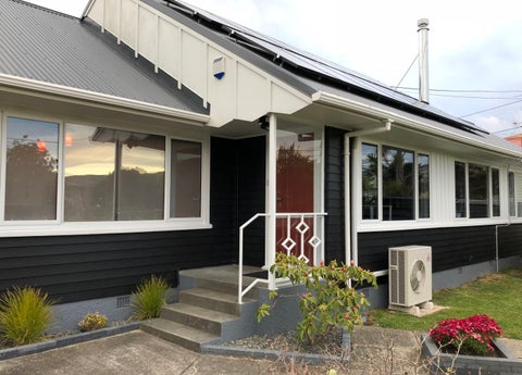 30 Beazley Avenue, Paparangi, Wellington