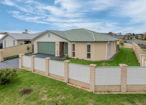 2 Bridford Way, Paraparaumu