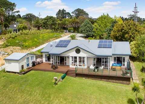 32 Bernard Magnus Lane, Greenhithe, Auckland