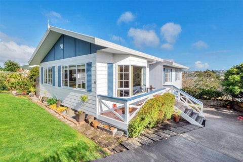 15A Darcy Place, Massey, Auckland