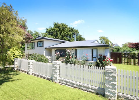 8 Simon Street, Feilding, Feilding