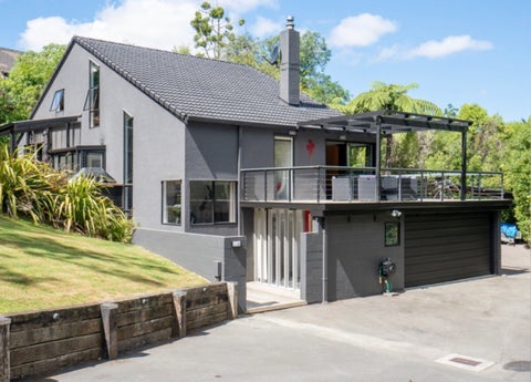 6 Mountain View Road, Fitzherbert, Palmerston North
