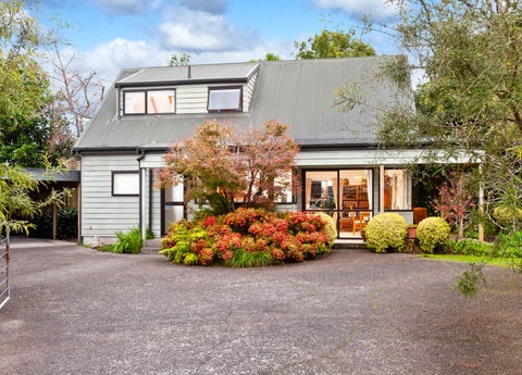 2/105 Glendale Road, Glen Eden, Auckland