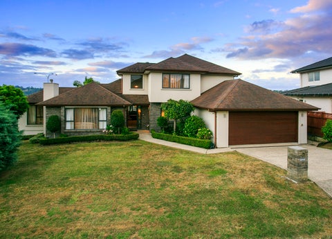 2 Archer Rayner Place, Greenhithe, Auckland
