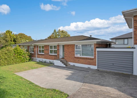2/13 Burns Avenue, Takapuna, Auckland