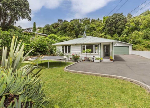 15 Wilfred Street, Tawa, Wellington