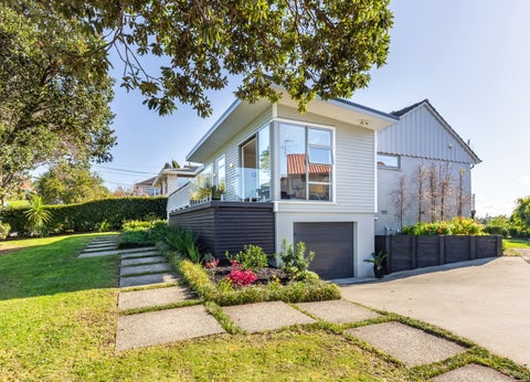 12 Monarch Avenue, Hillcrest, Auckland