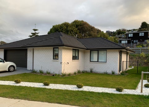 11 Mooring Close, Whitby, Porirua
