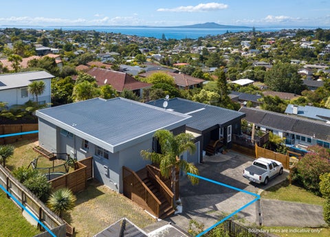 1/54 Knights Road, Rothesay Bay, Auckland