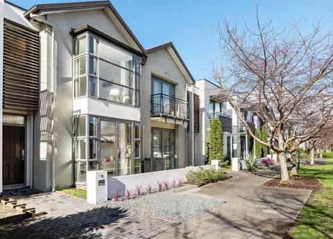 8 Willow Camp Road, Takanini, Auckland