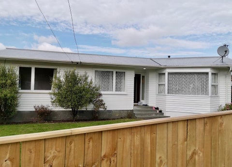 204 Wellington Road, Wainuiomata, Lower Hutt